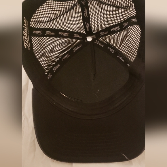 Titleist Black Mesh Cap - Picture 6 of 7